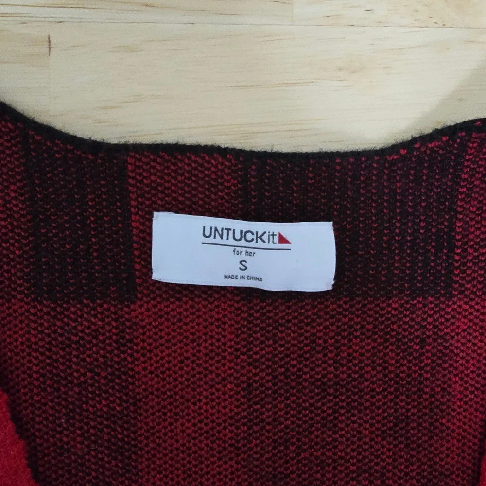UNTUCKit for Her Chole Red Black Buffalo Plaid Cardigan Sweater Size ‎ Small